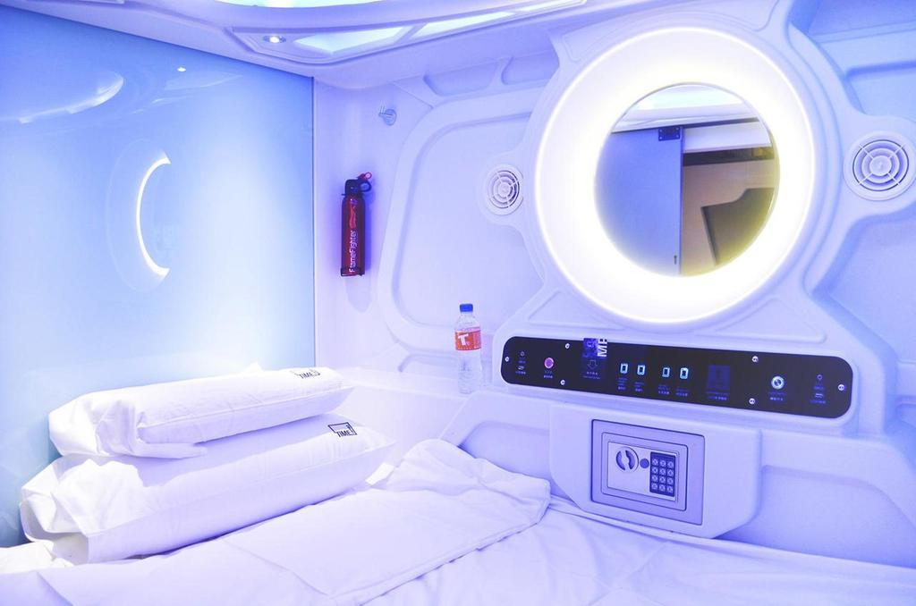Time Capsule Hotel George Town Exterior foto